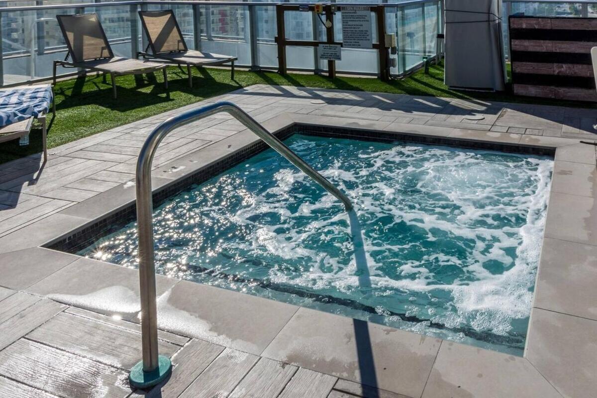 Beachfront Condo With Mesmerizing Views Голлівуд Екстер'єр фото